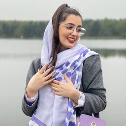 سارا حسینی